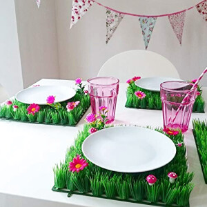 Set de table Alice au pays des merveilles couleurésroses en plastique 4 pièces 25.4x25.4 cm